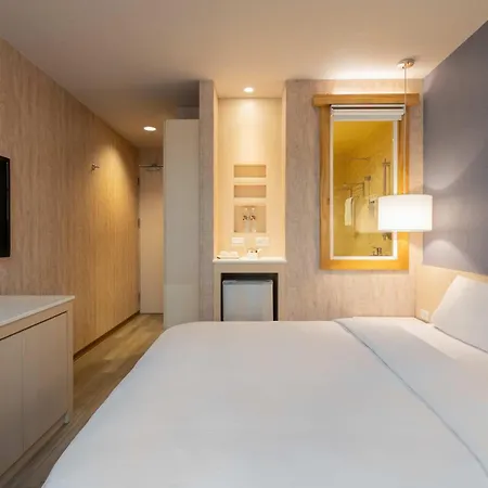 Kindness Hotel - Kaohsiung Guang Rong Pier-2