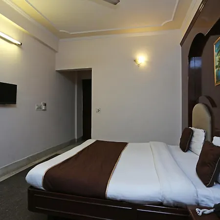 Hotel O Gold Palace-3