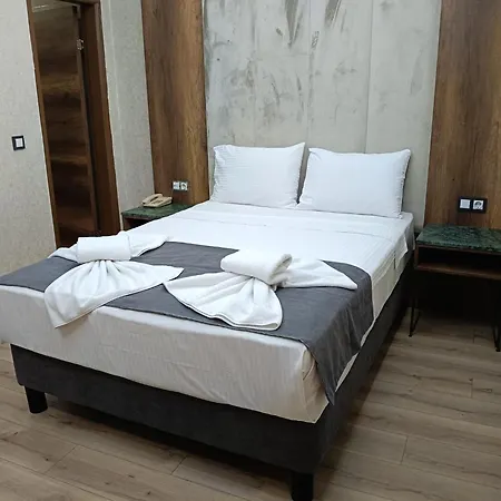 Hotel Buyuk Paris-3