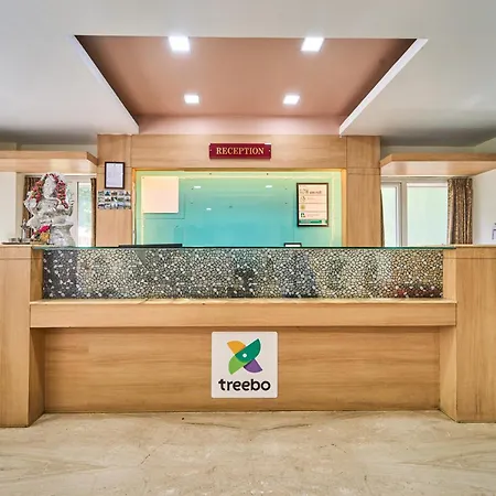 Treebo Ess Grande-2