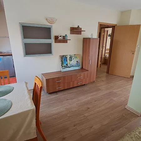 Aquaria Holiday Apartments-3