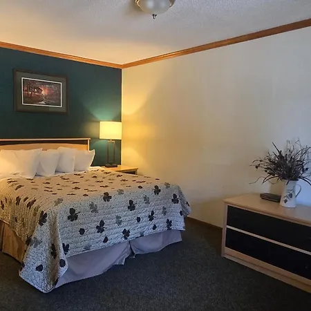 Centerstone Resort Lake-Aire-3