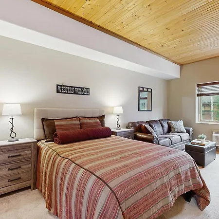 Gateway Studio Getaway-3