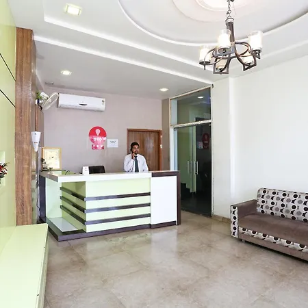 Collection O Hotel Pearl-3