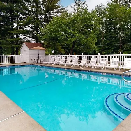 Eclectic Studio Cabin W/ Kitchenette, Free Wifi, Riverfront Location & More-3