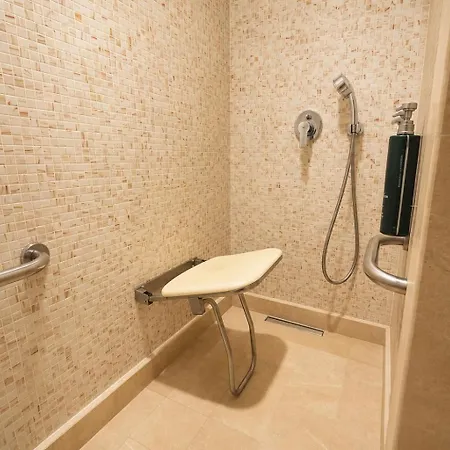 Doubletree By Hilton Istanbul Topkapi-3