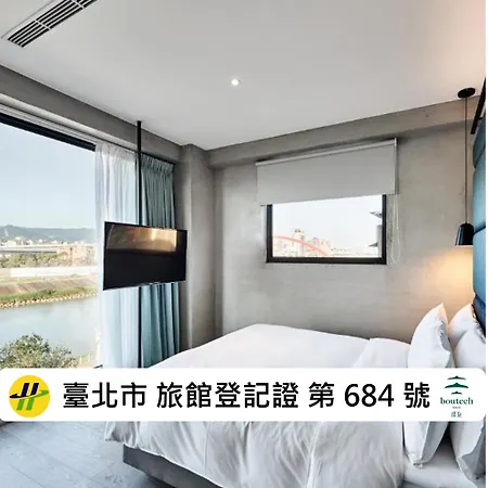 Waterfront Hotel-2