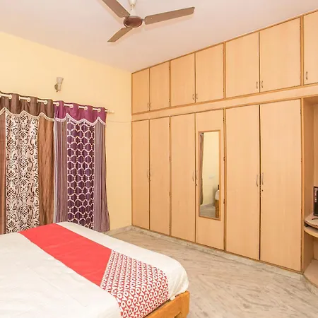 Hotel O Sai Kuteer Near Ragigudda Sri Prasanna Anjaneyaswamy Temple-2
