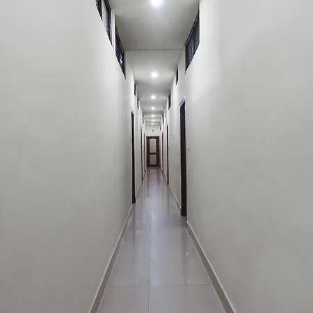 Hotel O Golden Peak-2