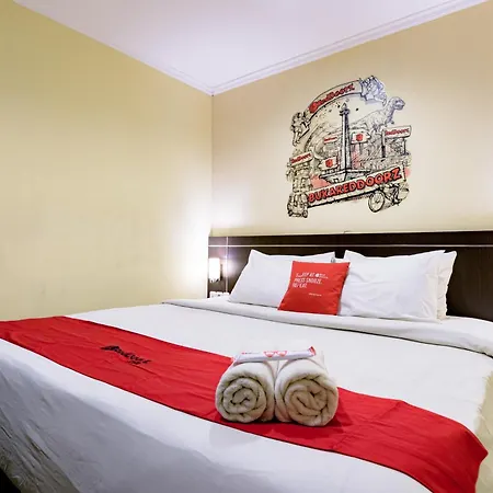 Reddoorz Plus @ Thamrin-2
