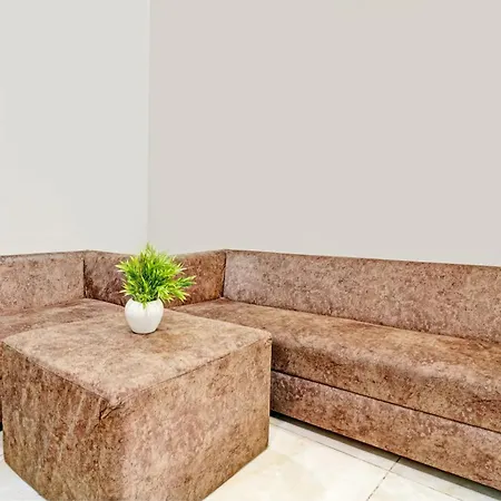 Hotel O Blue Inn Residence Near R City Mall-2