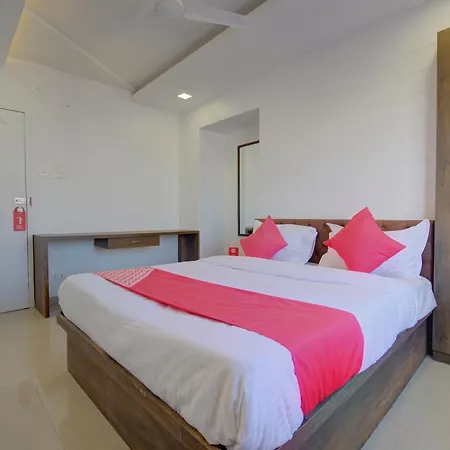 Hotel O Rk'S Regency Near Navale Hospital Back Gate-3