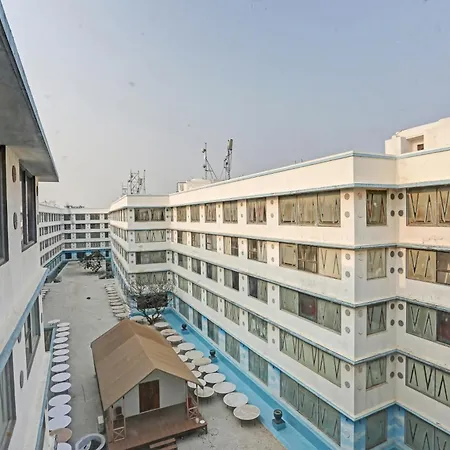 Townhouse Royal Palms Hotel-3