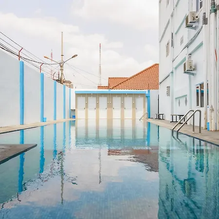 Reddoorz Plus Near Palembang Icon Mall 2-3