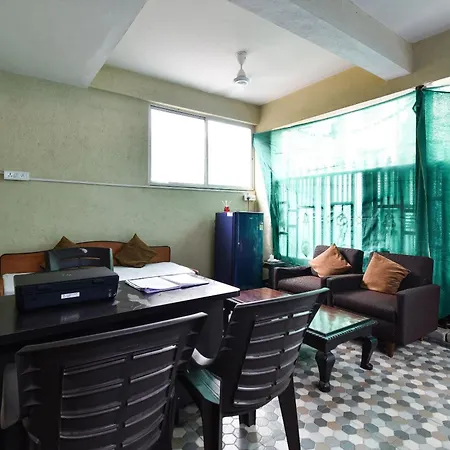 Hotel O Felicita Inn Near Seasons Mall-2