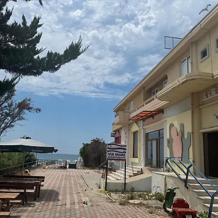 Via Mare Apartments-3