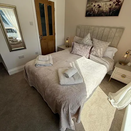 Gordon House-3
