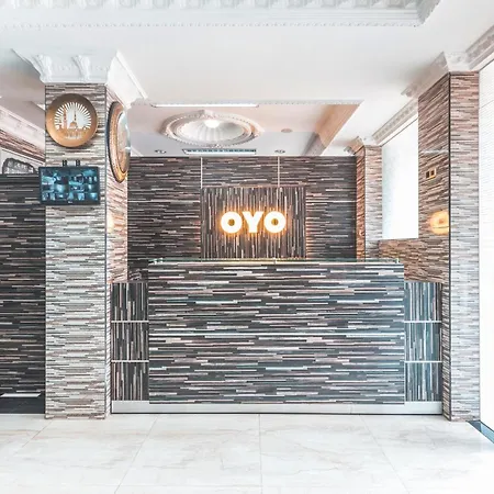 Super Oyo 1640 Fallinda Hotel-3