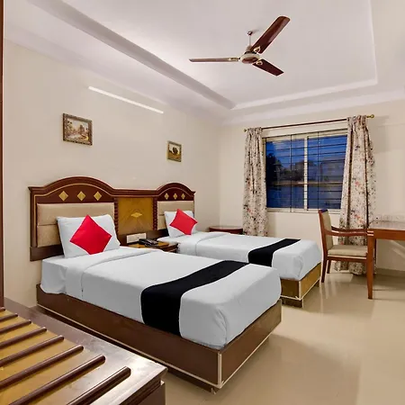 Capital O Elegant Amethyst Business Hotel Near Ragigudda Sri Prasanna Anjaneyaswamy Temple-2