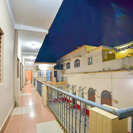 Spot On Shashi Prabha Palace-3