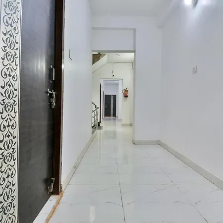Hotel O Rainbow Homestay-2