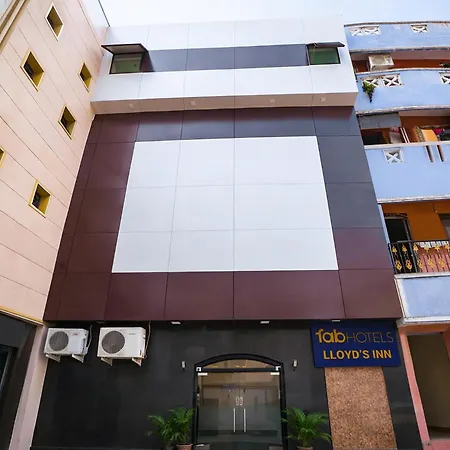 Fabhotel Lloyds Inn I-3
