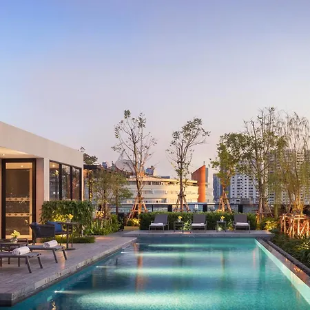 Walton Suites Sukhumvit-3