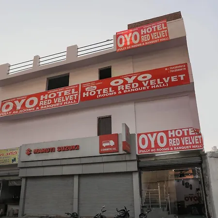 Hotel O Red Velvet Rooms & Banquet-3