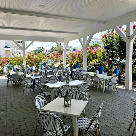 Surf City Hotel-2