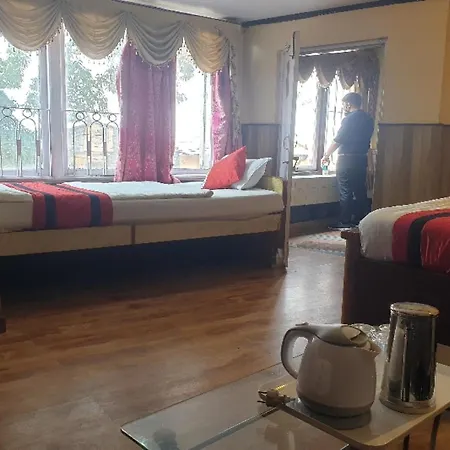 Oyo Flagship Hotel Polynia-3