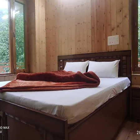 Hotel O Kamal Guest House Tirthan-2