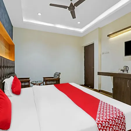 Oyo Flagship Prakash Inn Near Fun Republic Mall-3