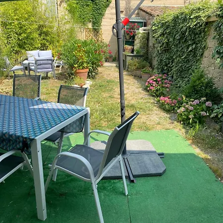 Cote Court-2