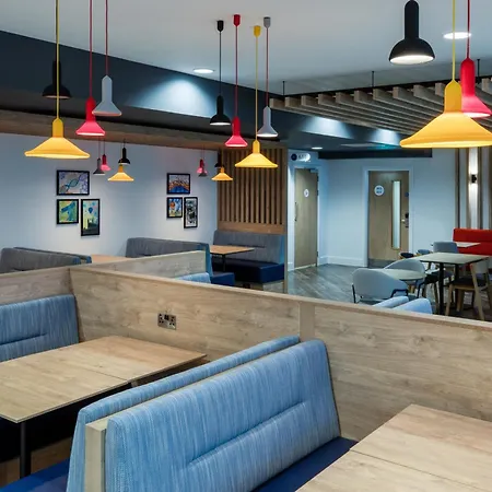 Holiday Inn Express Cambridge West - Cambourne By Ihg-2