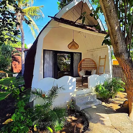 Jackies Gili Beach Club-2