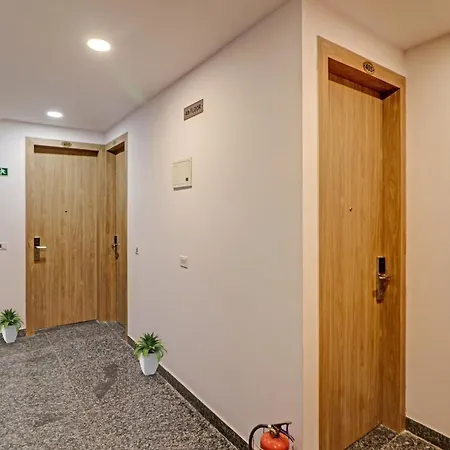 Hotel O Royal Residency-2
