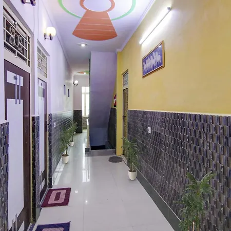 Hotel O S Palace Near Samaypur Badli Metro Station-3