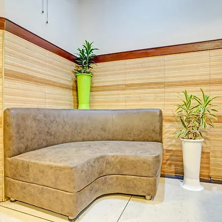 Oyo Flagship Mezban Grand Suites-2