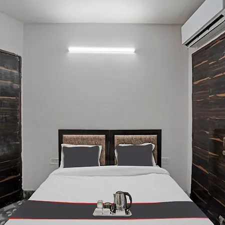 Hotel O Sk Residency Rohini-3