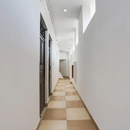 Oyo Spot On Hotel Lila-2