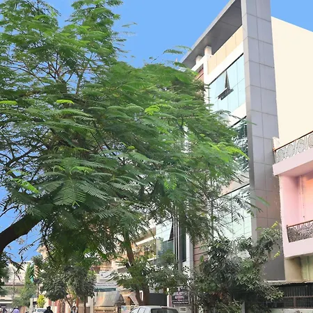 Townhouse Oak Hotel Ar Ganges Premium-2
