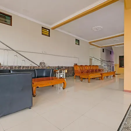 SPOT ON 91930 Hotel Citra Dewi 4 Manunggal-2