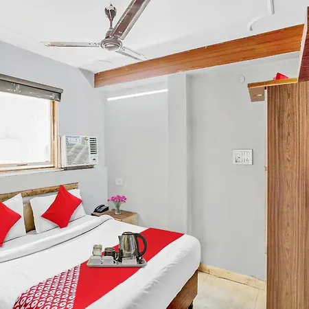Hotel O M Stays Near Akshardham-2