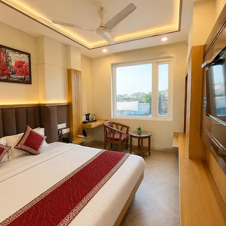 Hotel Aman Imperial Just A Minute Away From New Delhi Railway Station And Connaught Place-2