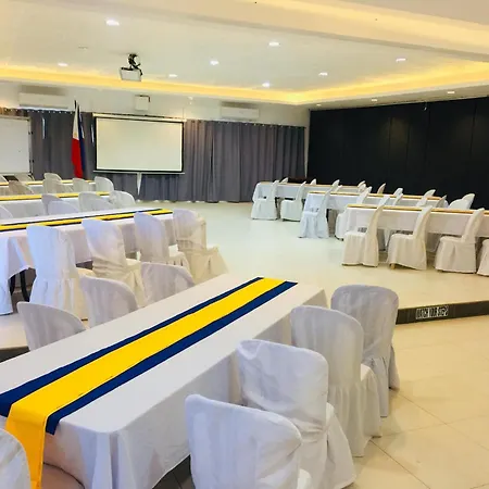 Pina Colina Resort Tagaytay City By Reddoorz-2