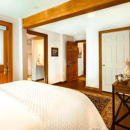 Lovill House Inn-2