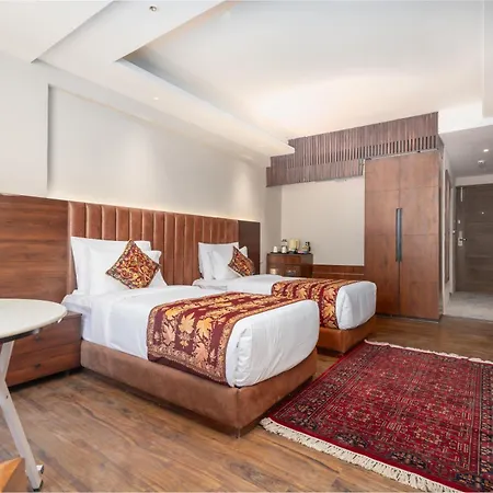 Hotel 11 Boulevard - Dal Lake View-2