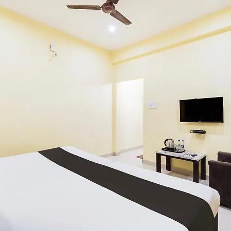 Hotel O Earth Hotel Vadapalani-3