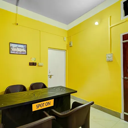 Hotel O Home Trimurti Guest House-3