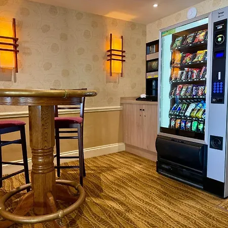 Regent Court - Seafront - Sandringham Hotel, Sandown, Isle Of Wight - Car Ferry Ticket From 109 Pounds-2